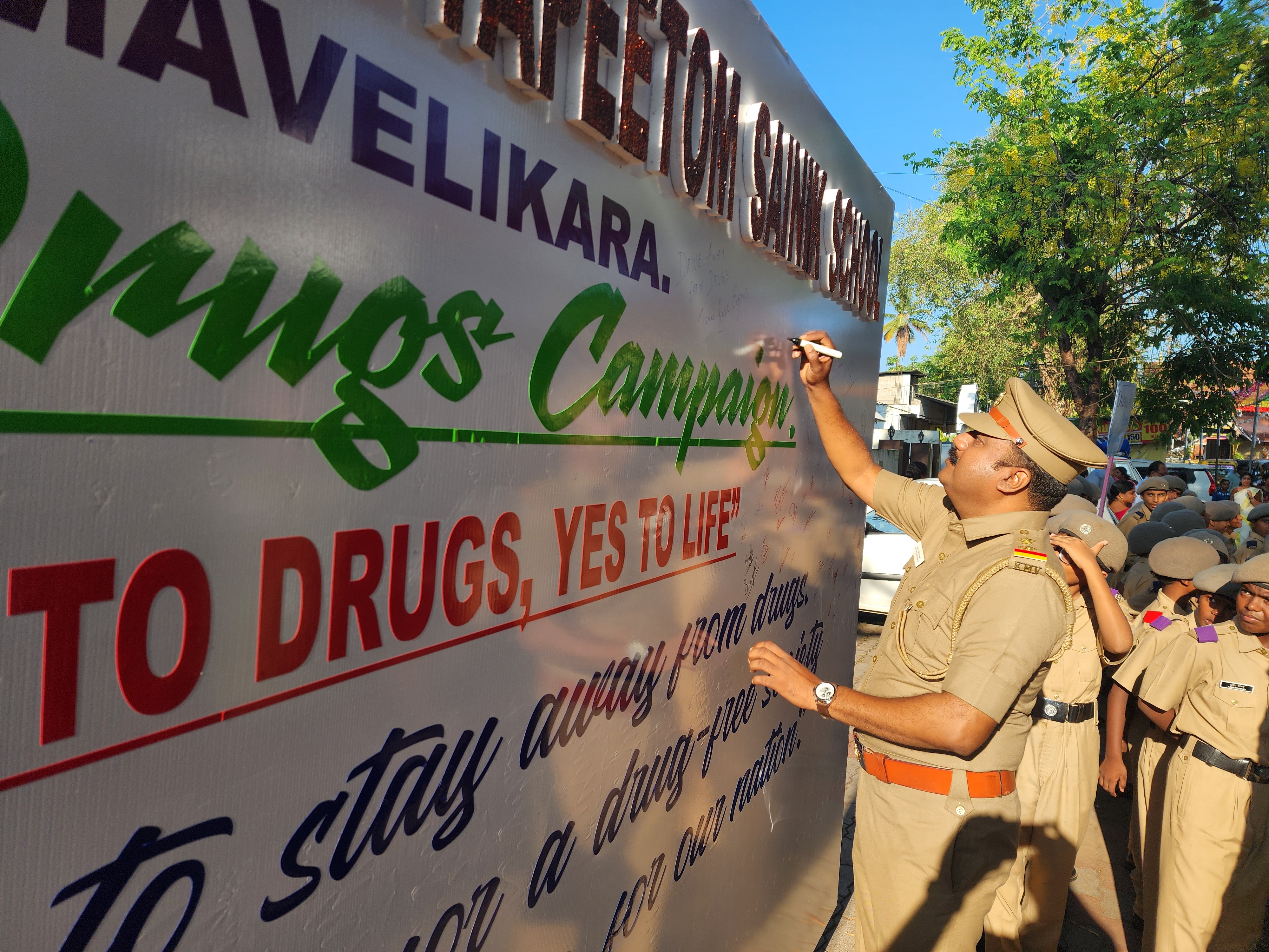 Anti Drugs Campaign — Vidyadhiraja Vidyapeetom Sainik School
